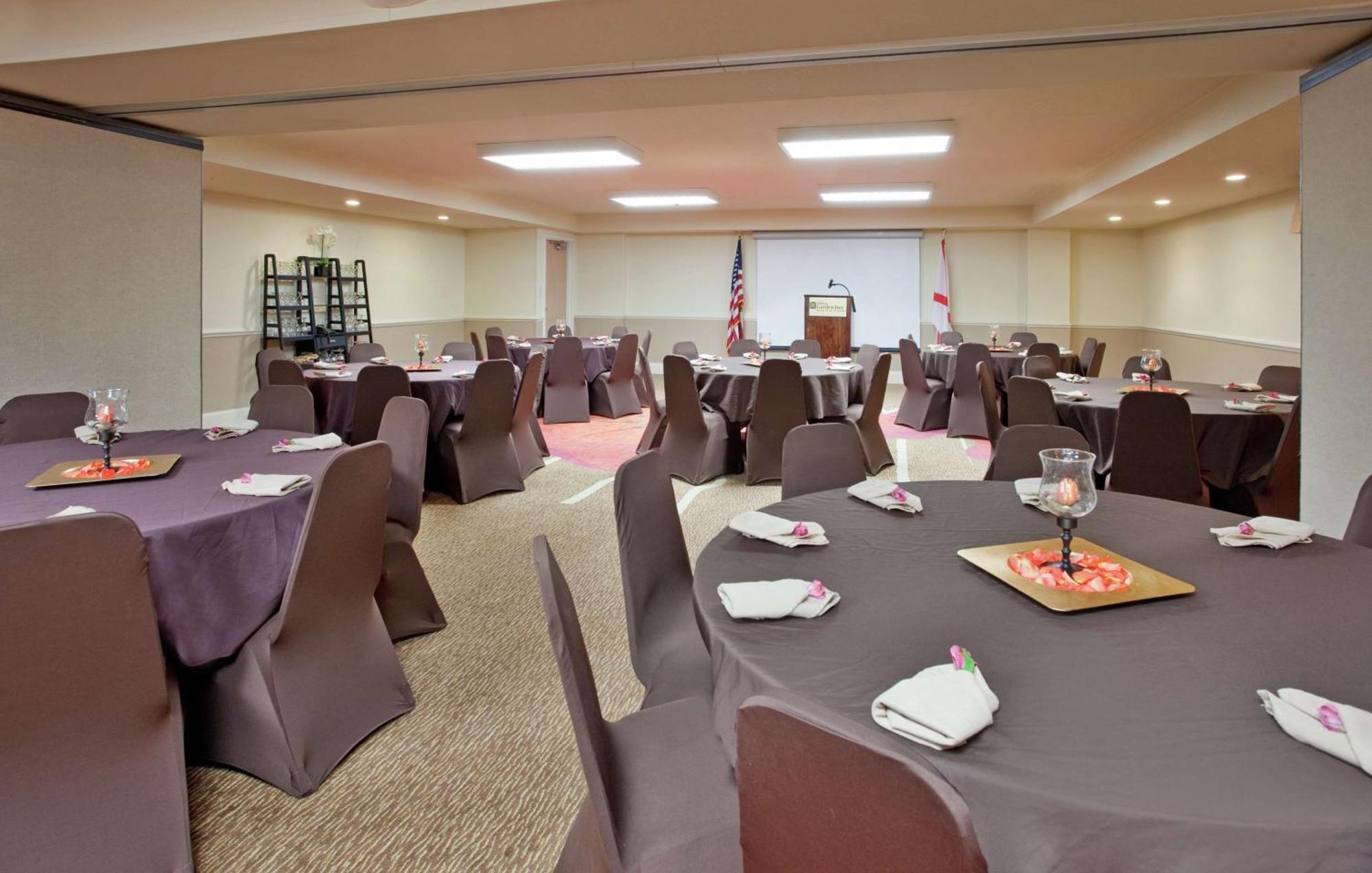 Hilton Garden Orange 3*